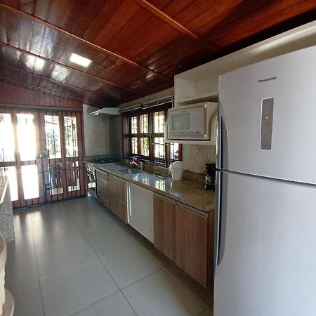 Moreira Casa Com Churrasqueira E Ar-Condicionado Ubatuba Bagian luar foto